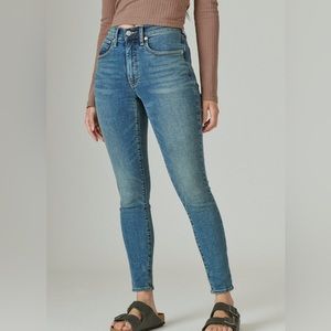 Lucky brand Bridgette skinny jeans
